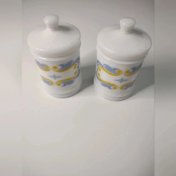 Vtg. Merck Sharp & Dohme white milk glass apothecary jars (set of 2) spice jars - Picture 1 of 4